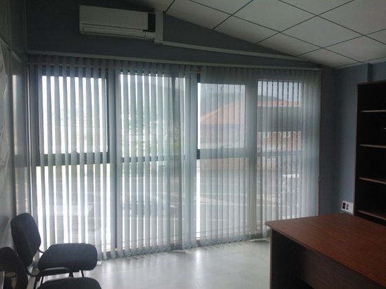 Foto 1 de Alquiler de oficina en calle Lugar o Pazo de 120 m²