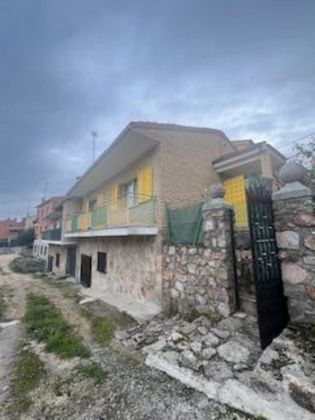 Foto 1 de Casa en venda a Hoyo de Pinares (El) de 3 habitacions amb garatge i balcó