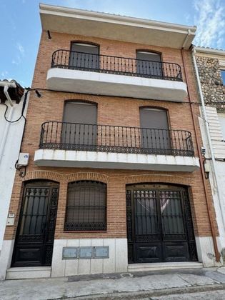 Foto 1 de Venta de piso en Cebreros de 3 habitaciones con terraza y balcón
