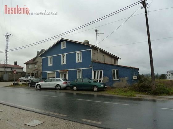 Foto 2 de Casa en venda a calle Lugar Calzada de 5 habitacions i 238 m²