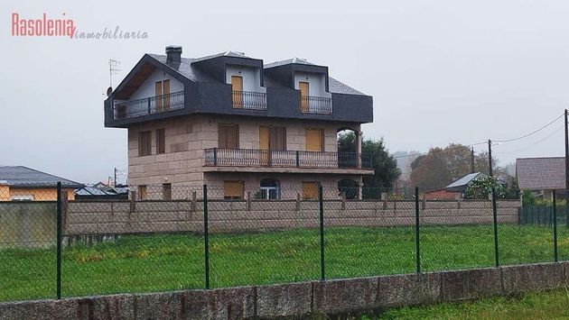 Foto 2 de Casa en venda a Tomiño de 9 habitacions amb terrassa i piscina