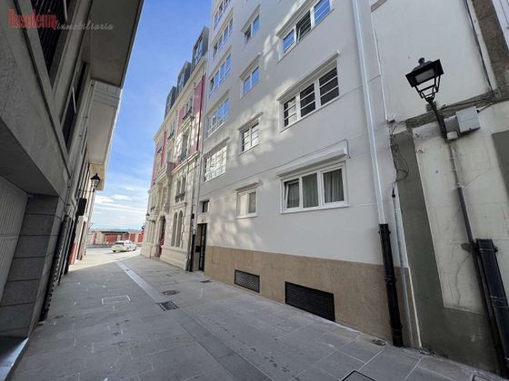 Foto 2 de Pis en venda a Ciudad Vieja de 4 habitacions amb calefacció i ascensor