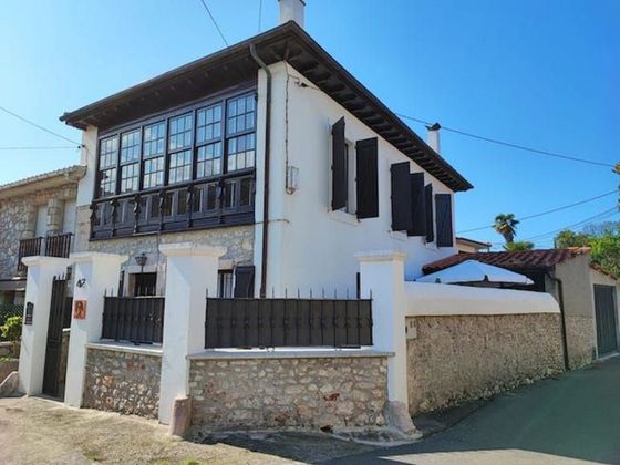 Foto 1 de Casa en venda a Celorio-Poó-Parres de 3 habitacions amb terrassa i garatge