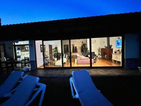 Foto 2 de Xalet en venda a calle Lugar Parres de 3 habitacions amb terrassa i garatge
