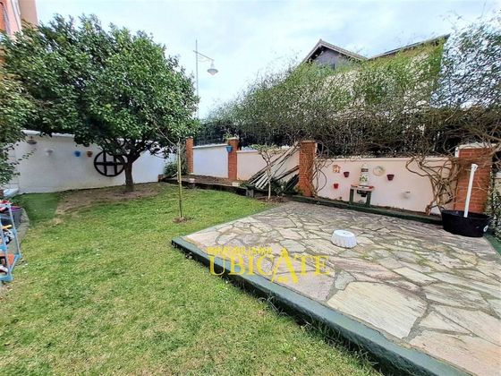 Foto 2 de Casa en venda a Castro de 4 habitacions amb terrassa i garatge