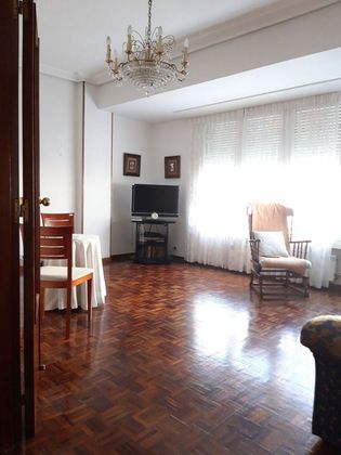 Foto 1 de Pis en venda a avenida Gasteiz de 4 habitacions amb terrassa i calefacció