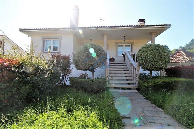 Foto 1 de Xalet en venda a Betanzos de 3 habitacions amb terrassa i jardí