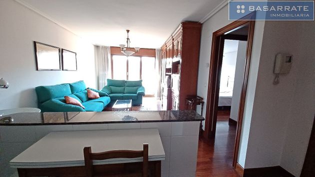 Foto 2 de Piso en venta en Santutxu de 1 habitación con garaje y balcón