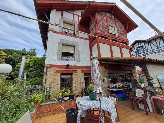 Foto 2 de Casa en venda a Begoña de 9 habitacions amb terrassa i jardí