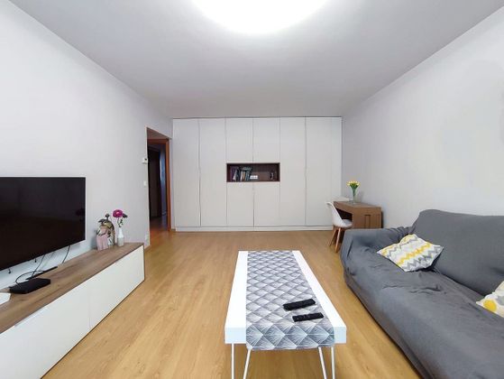 Foto 2 de Piso en venta en Sarriguren de 3 habitaciones con terraza y garaje