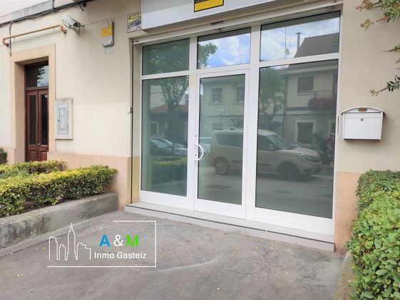 Foto 2 de Venta de local en Judizmendi - Santa Lucía de 130 m²