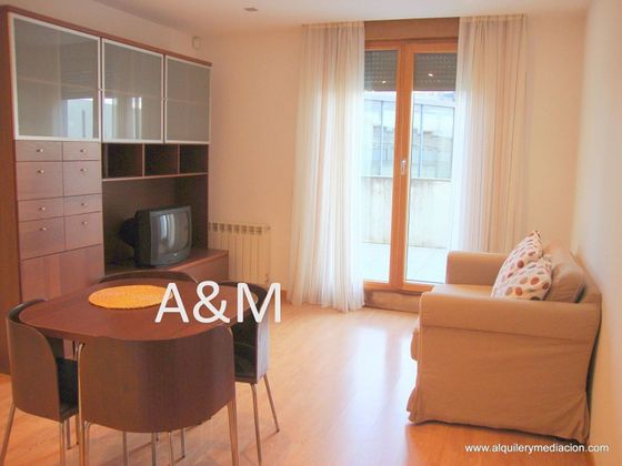 Foto 1 de Àtic en venda a Armentia - Ciudad Jardín de 1 habitació amb terrassa i garatge