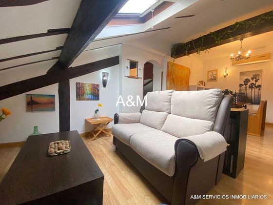 Foto 2 de Àtic en venda a Centro - Vitoria-Gasteiz de 2 habitacions amb calefacció