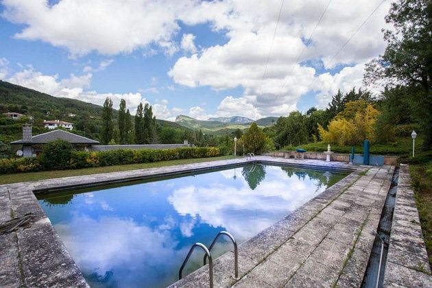 Foto 1 de Xalet en venda a Estella/Lizarra de 7 habitacions amb terrassa i piscina