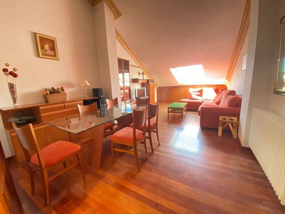 Foto 2 de Pis en lloguer a Universidad - Dominicos de 3 habitacions amb mobles i calefacció