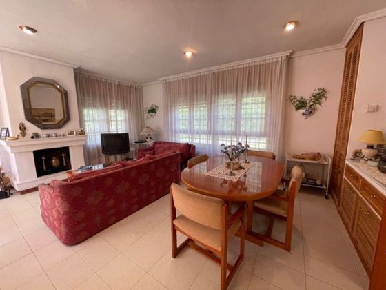 Foto 1 de Xalet en venda a Villabáñez de 4 habitacions amb terrassa i piscina