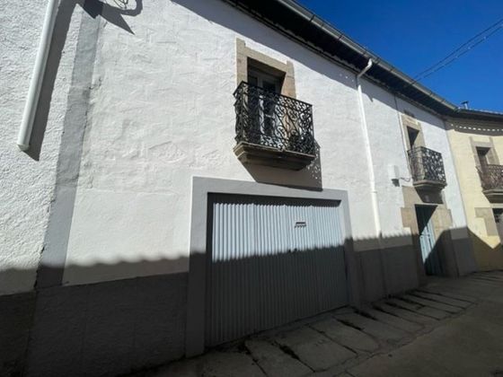 Foto 2 de Venta de casa en Ledesma de 4 habitaciones con garaje y balcón