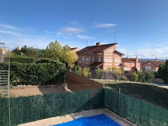 Foto 1 de Venta de casa en Boecillo de 4 habitaciones con terraza y piscina
