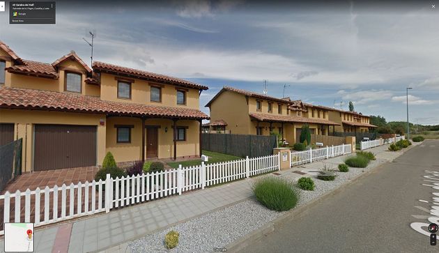 Foto 1 de Casa en venda a Valverde de la Virgen de 3 habitacions amb terrassa i piscina