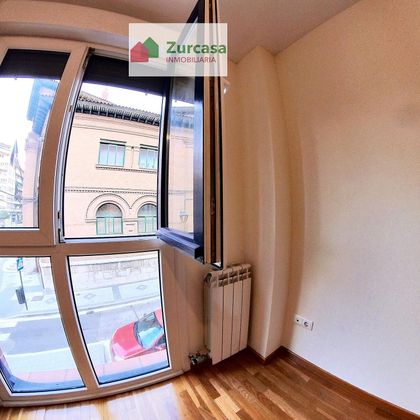 Foto 1 de Piso en alquiler en Centro - Valladolid de 2 habitaciones con garaje y calefacción