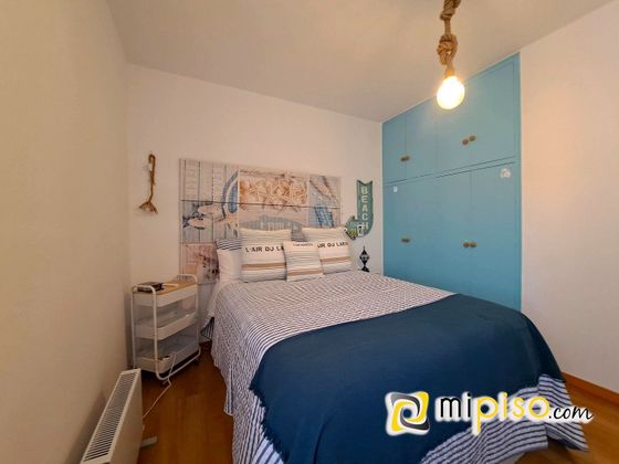 Foto 2 de Venta de piso en Santoña de 4 habitaciones y 85 m²