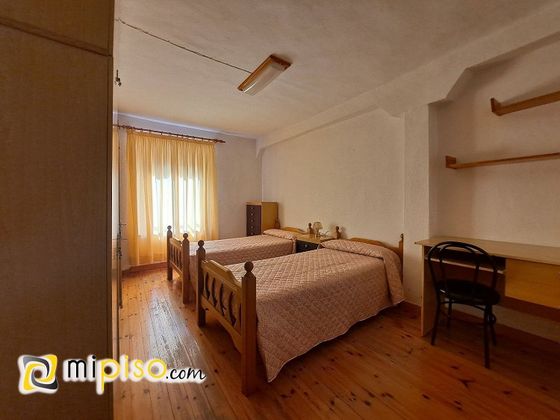 Foto 2 de Pis en venda a Santoña de 3 habitacions amb balcó