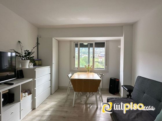 Foto 2 de Pis en venda a avenida Conde de Albox de 2 habitacions amb balcó i calefacció