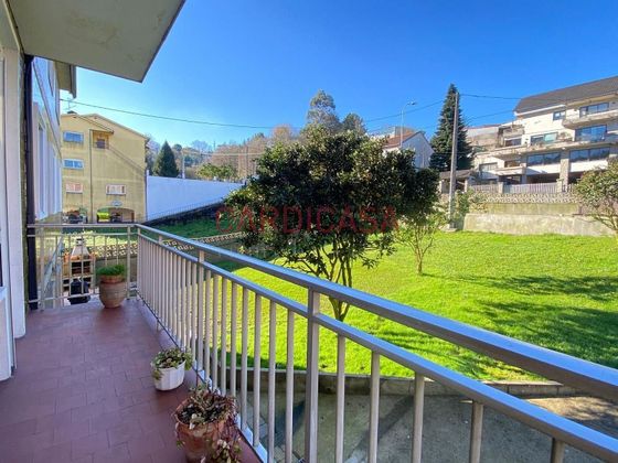 Foto 2 de Xalet en venda a Cabral - Candeán de 8 habitacions amb terrassa i jardí