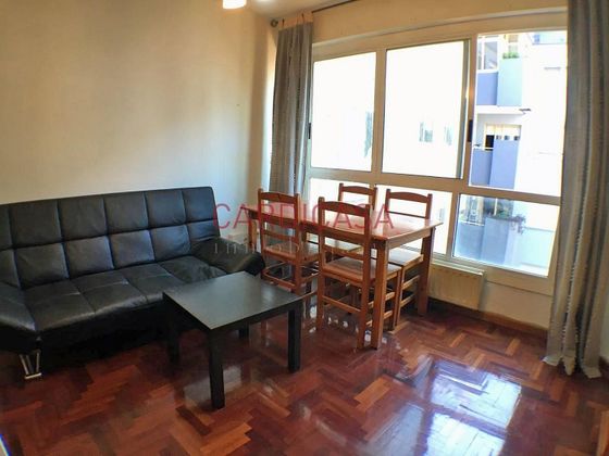 Foto 1 de Piso en alquiler en Travesía de Vigo - San Xoán de 1 habitación con garaje y muebles