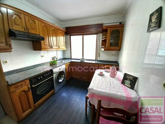 Foto 1 de Pis en venda a Corvera de Asturias de 3 habitacions amb calefacció