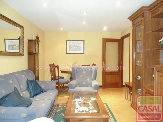 Foto 2 de Pis en venda a Corvera de Asturias de 2 habitacions amb piscina i garatge