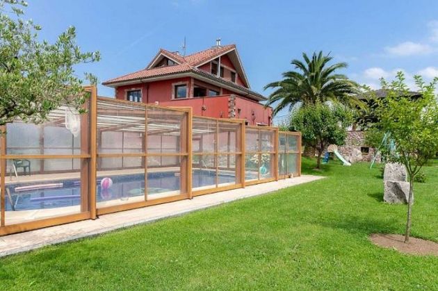 Foto 1 de Casa en venda a parque Manjoya de 7 habitacions amb piscina i garatge
