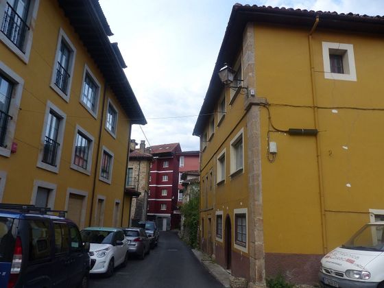 Foto 1 de Edifici en venda a calle Arenas de Cabrales de 518 m²