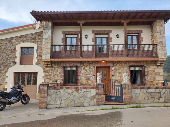 Foto 1 de Casa en venda a Villaescusa de 6 habitacions amb terrassa i garatge