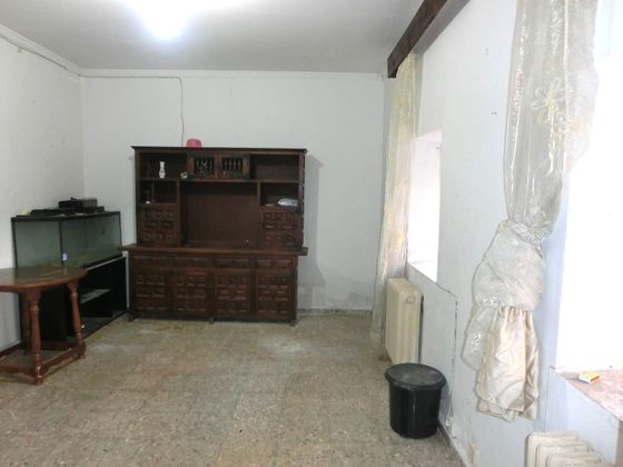 Foto 1 de Venta de piso en Antequeruela y Covachuelas de 4 habitaciones con balcón