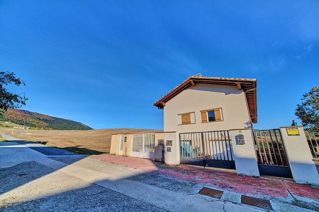 Foto 2 de Venta de casa en Ezcabarte de 4 habitaciones con terraza y garaje