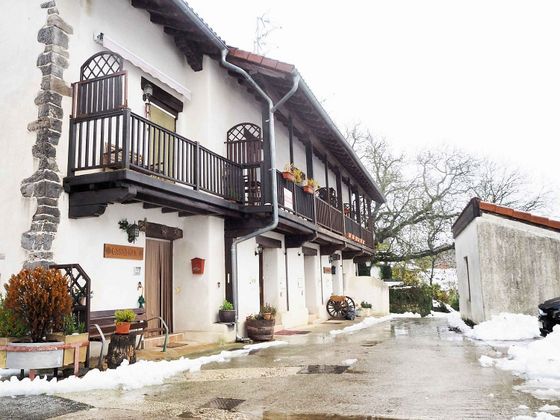 Foto 2 de Casa en venda a calle San Cristóbal de 4 habitacions amb balcó i calefacció