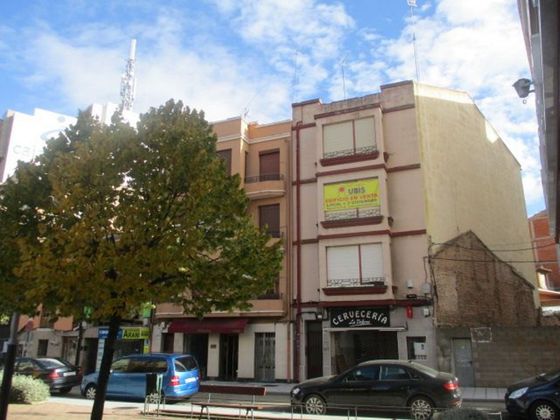 Foto 1 de Pis en venda a plaza La Virgencilla de 4 habitacions amb terrassa i calefacció