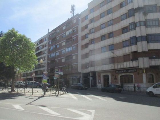Foto 1 de Pis en venda a calle Jardines de Don Diego de 3 habitacions amb terrassa i garatge
