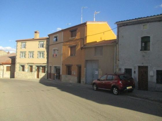 Foto 1 de Venta de casa adosada en calle Arandilla de 4 habitaciones con terraza y garaje