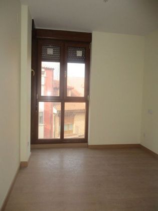 Foto 2 de Dúplex en venda a calle Fuenteminaya de 3 habitacions amb balcó i calefacció
