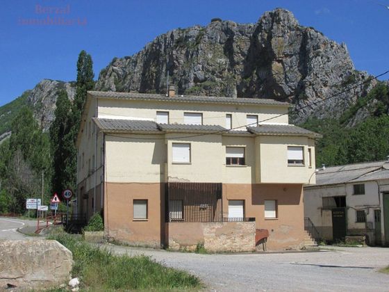 Foto 1 de Casa en venda a carretera Logroño de 15 habitacions i 800 m²