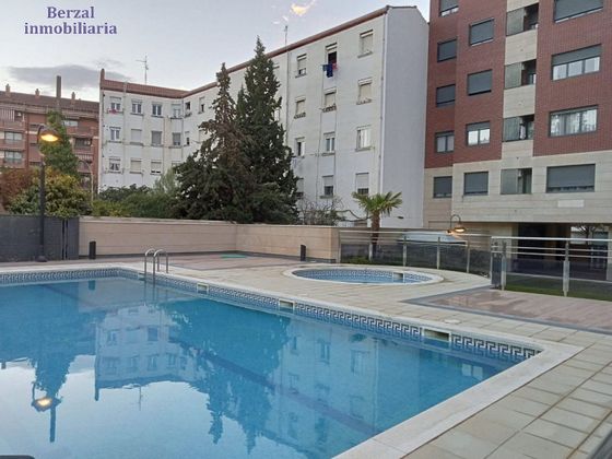 Foto 2 de Pis en venda a Cascajos - Piqueras de 1 habitació amb terrassa i piscina
