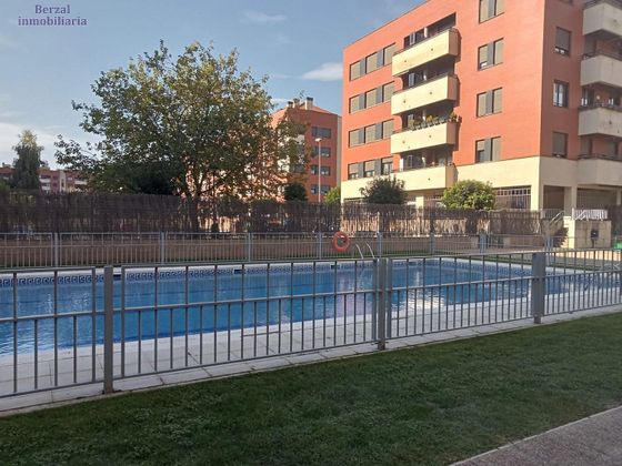 Foto 1 de Local en venta en San Adrián - La Cava con piscina