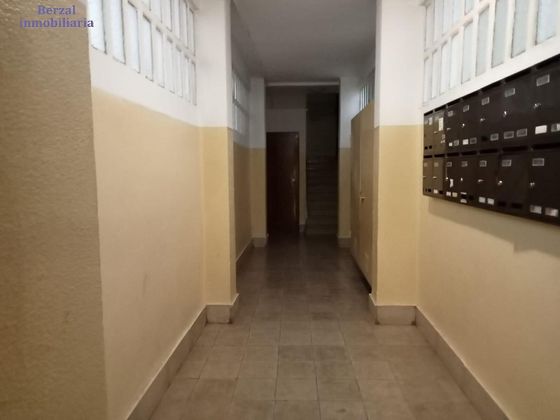 Foto 2 de Venta de piso en Universidad - Los Lirios de 2 habitaciones con calefacción