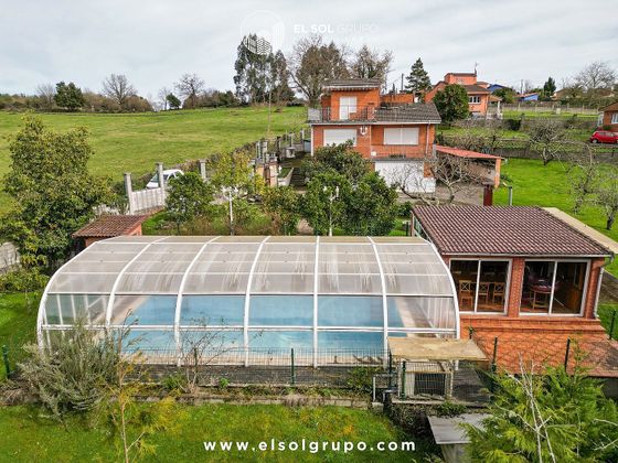Foto 2 de Chalet en venta en Quintes - Arroes de 6 habitaciones con terraza y piscina