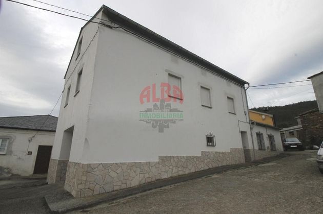 Foto 2 de Xalet en venda a Castropol de 5 habitacions amb garatge i jardí
