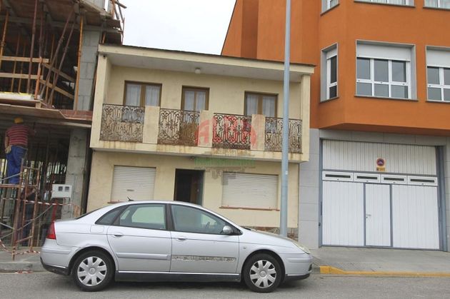 Foto 2 de Chalet en venta en Ribadeo de 5 habitaciones con terraza y calefacción