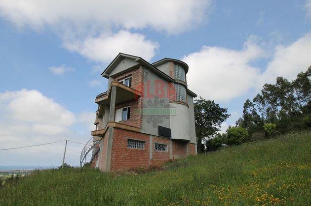 Foto 2 de Xalet en venda a Barreiros de 8 habitacions amb terrassa i garatge