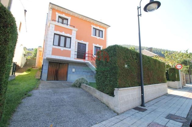 Foto 2 de Xalet en venda a Vegadeo de 5 habitacions amb garatge i jardí